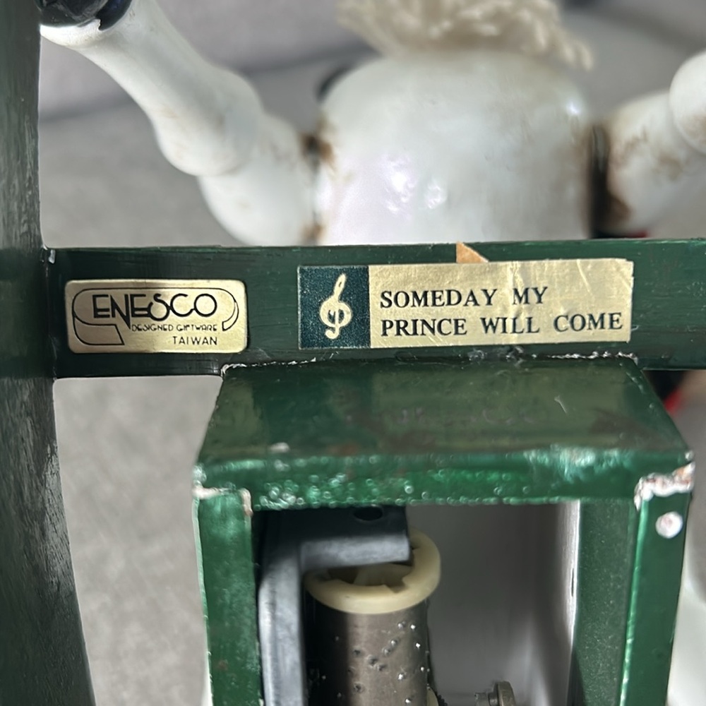 Enesco Musical Rocking Horse - Picture 8 of 9